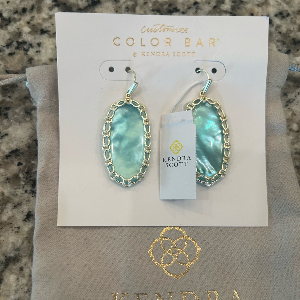 New Kendra Scott Color Bar Earrings